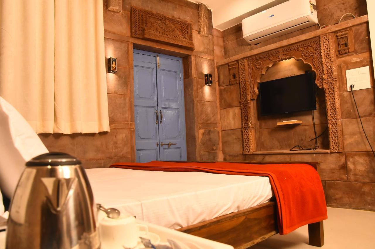 ג'ודפור The Kutumb Villa - A Heritage Home Stay מראה חיצוני תמונה